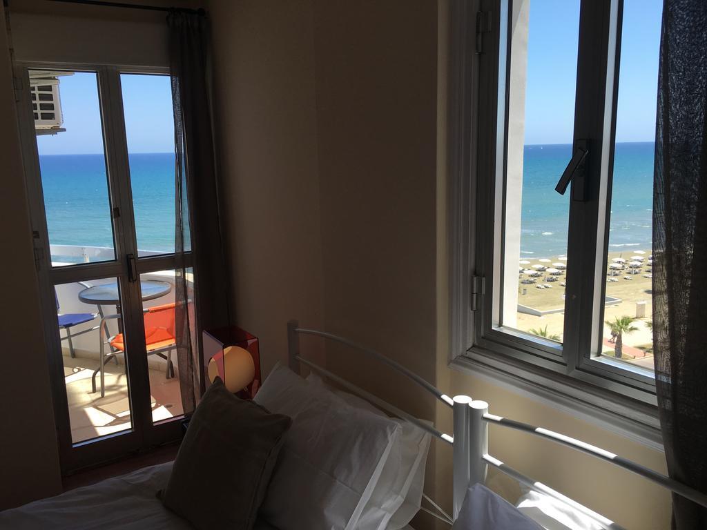 Alex Beach Apartment 51 Larnaca Exterior foto