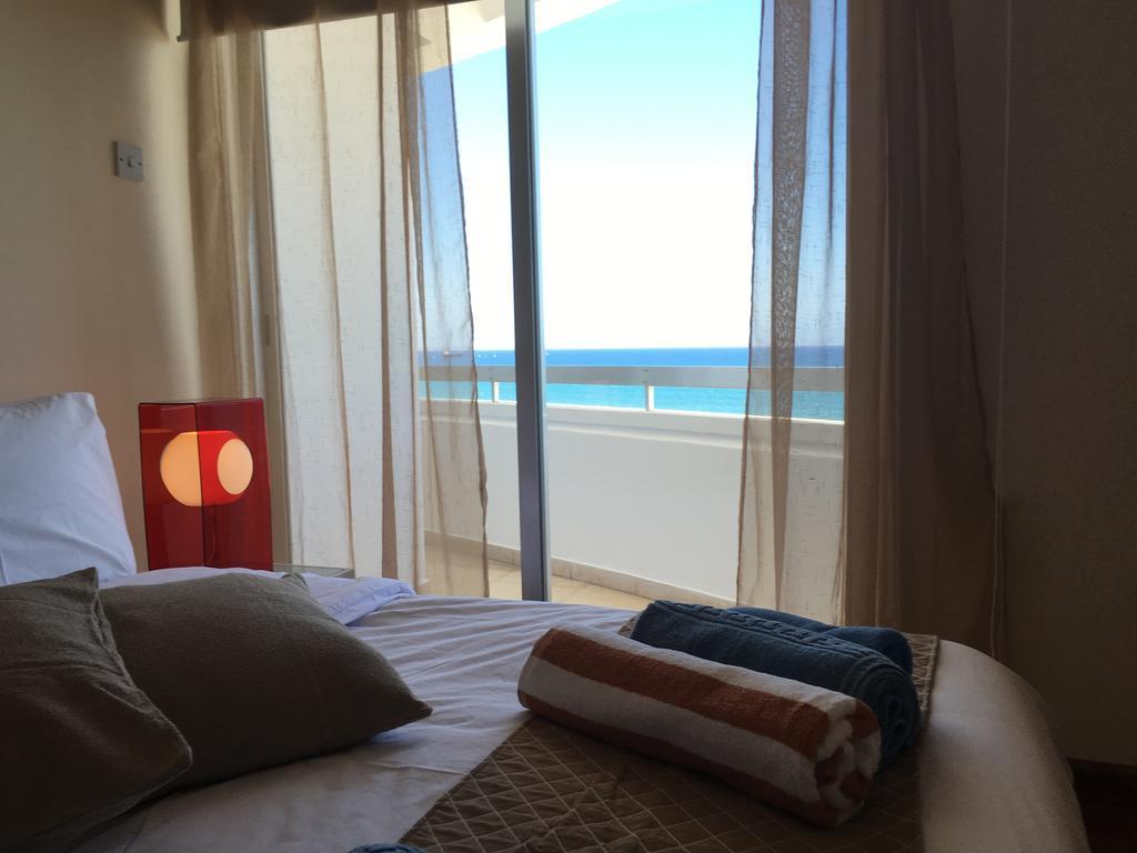 Alex Beach Apartment 51 Larnaca Exterior foto