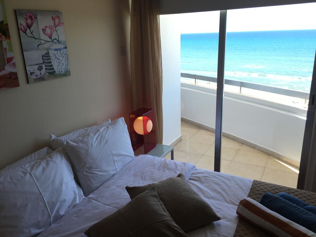 Alex Beach Apartment 51 Larnaca Exterior foto